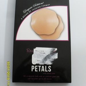 NEW IN BOX REUSABLE SILICONE GEL PETALS